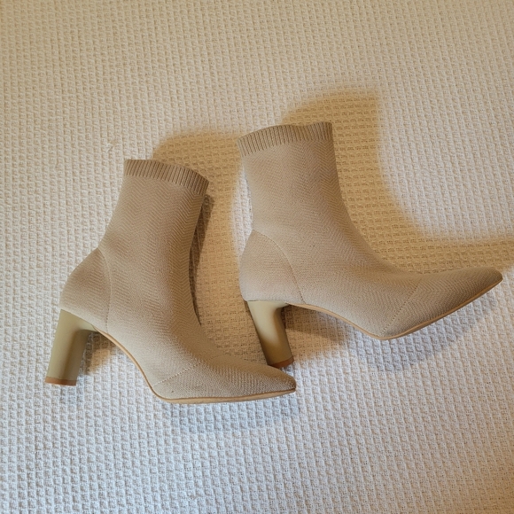 Elegant Tan Sock  Boots - Picture 4 of 9